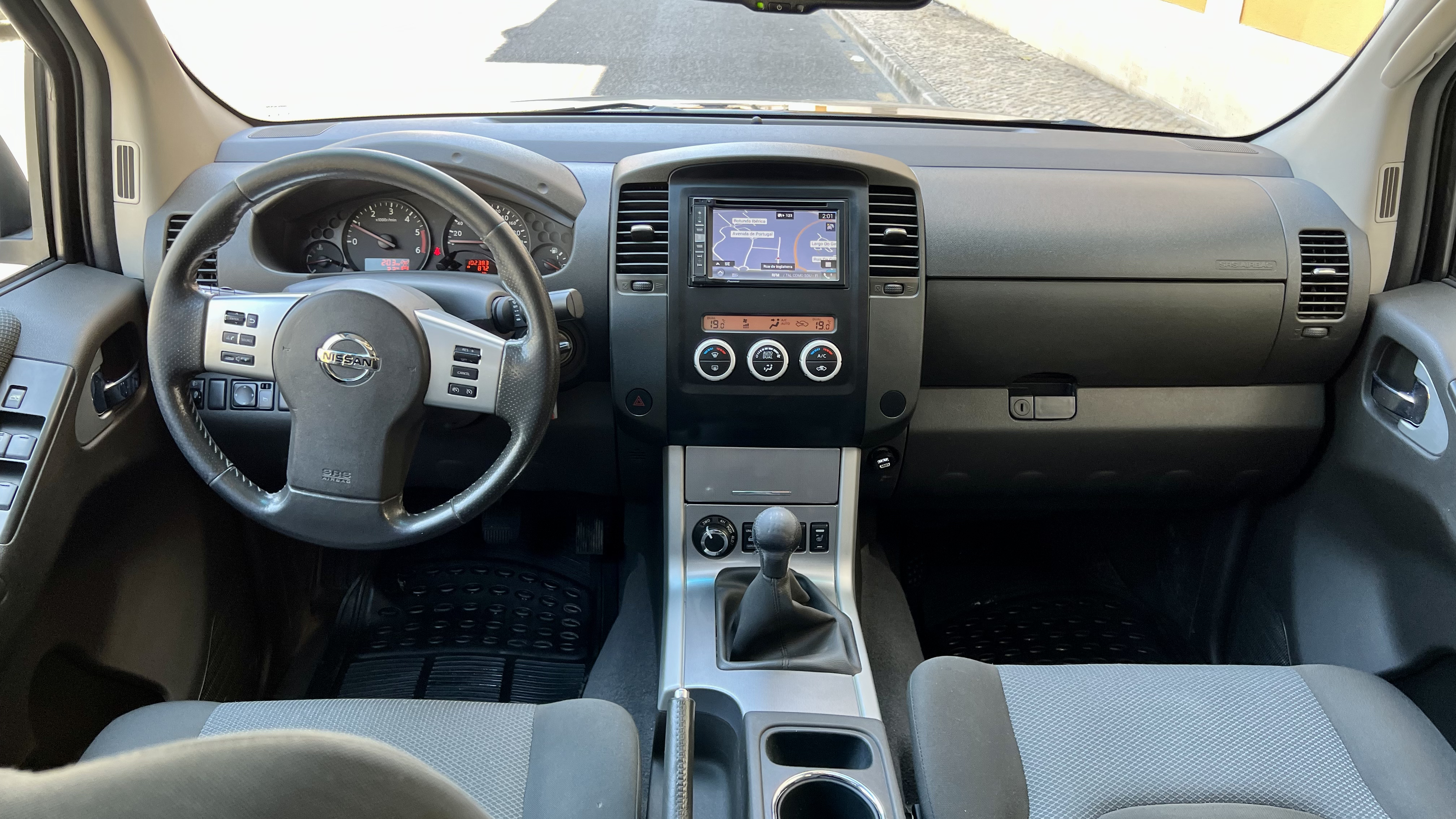 Nissan NAVARA 2.5DCI  CD SE 4WD 